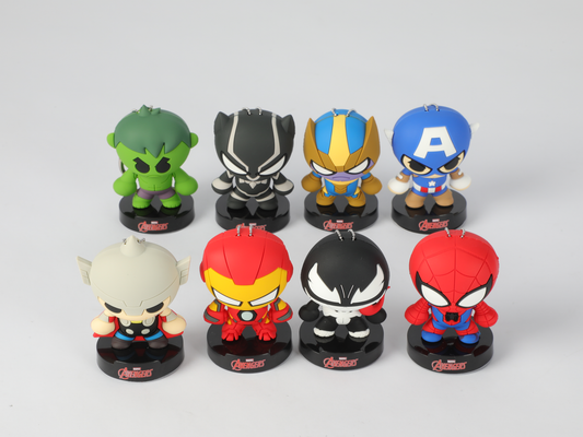 30%off【MARVEL-ペアペア】【特別オファー】8種類のデスクトップ装飾品/吊り下げ物、キーホルダー2種類(開封後は返品交換できません）